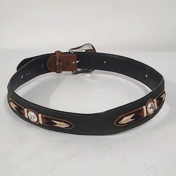 Beautiful Tony Lama gently worn leather belt size 32 in very good condition. - Picture 4 of 7